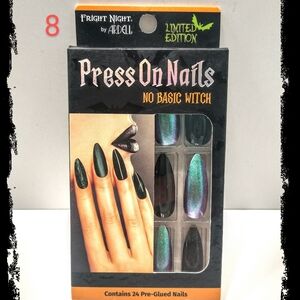 ☠️ Fright Night - NO BASIC WITCH ☠️ Blk & Grn ~ Limited Edition ~ Press On Nails